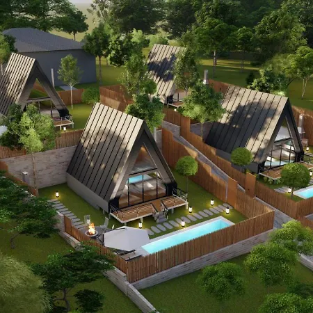 Redka Bungalov Resort Ulupelit